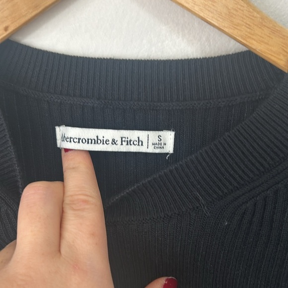 Abercrombie Long sleeve ribbed sweater bodysuit chest cutout size small black - Picture 4 of 8